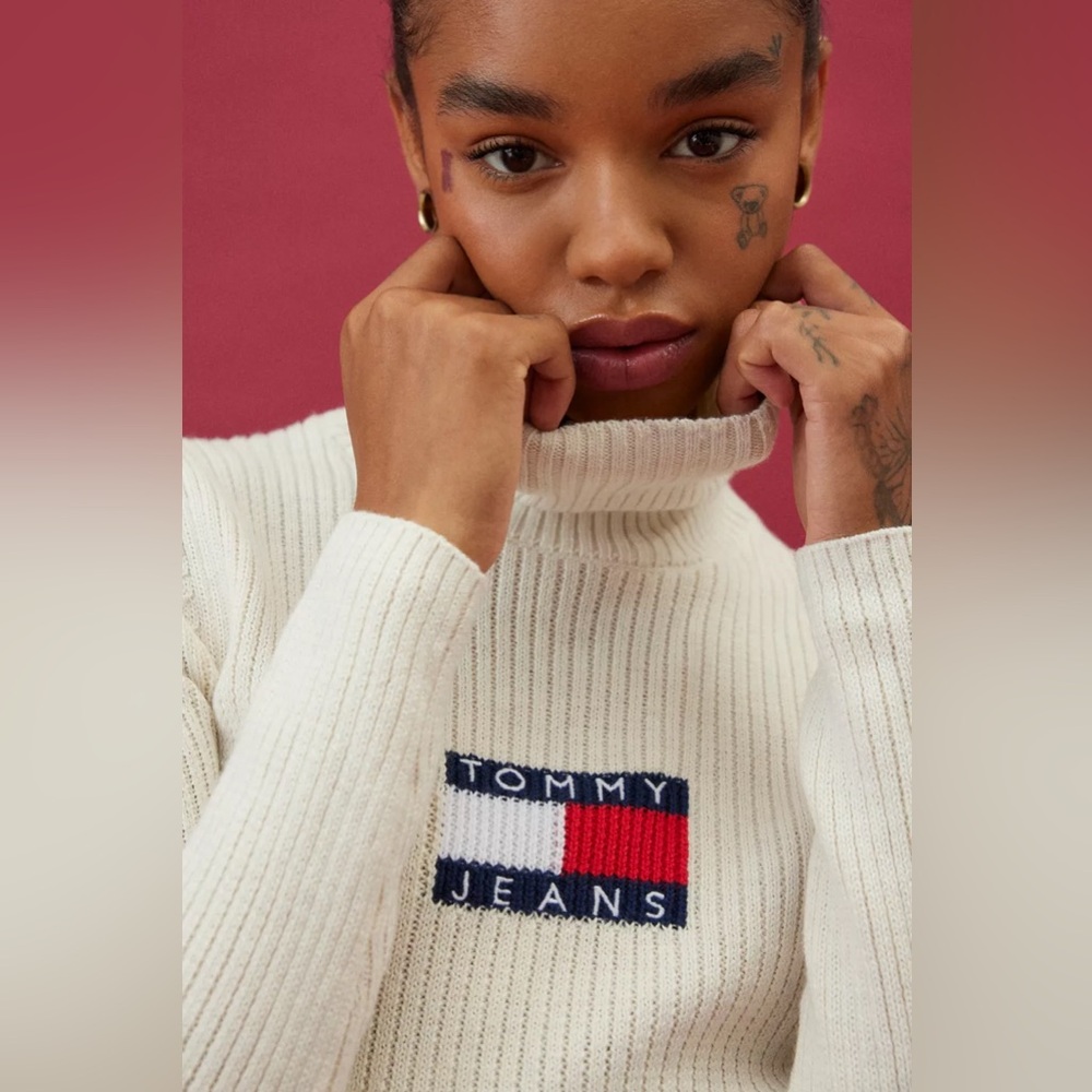 Tommy Jeans Mélange Flag Logo Turtleneck Sweater
Size L
BNWT - Picture 8 of 11